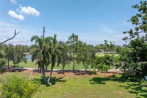 Casa en venta en Saint Petersburg, Florida, 3 dormitorios, 241.36 m2 № 1773881 - foto 3