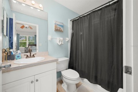 Townhouse in Gainesville, Florida 2 bedrooms, 106.09 sq.m. № 2403701 - photo 16