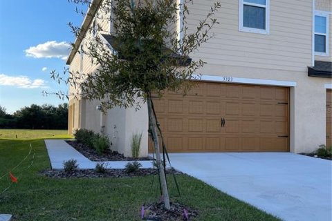 Touwnhouse à louer à Tampa, Floride: 3 chambres, 172.8 m2 № 2416400 - photo 2