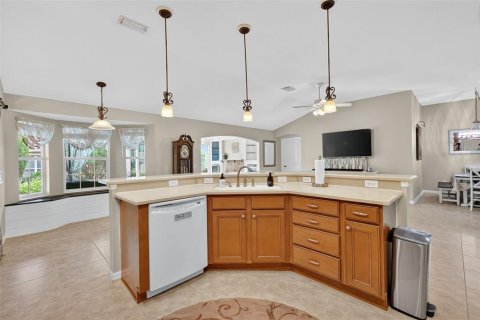 Casa en venta en The Villages, Florida, 4 dormitorios, 204.57 m2 № 1916779 - foto 17