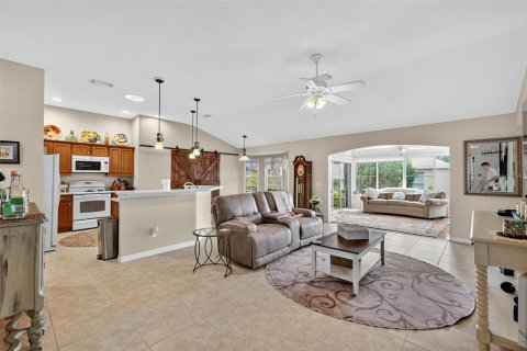 Casa en venta en The Villages, Florida, 4 dormitorios, 204.57 m2 № 1916779 - foto 7