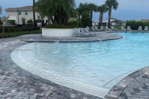 Снять в аренду виллу или дом в Дирфилд-Бич, Флорида 4 спальни, 202.9м2, № 2022014 - фото 13