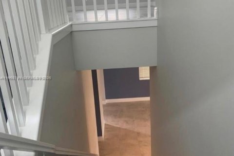 Снять в аренду виллу или дом в Дирфилд-Бич, Флорида 4 спальни, 202.9м2, № 2022014 - фото 5