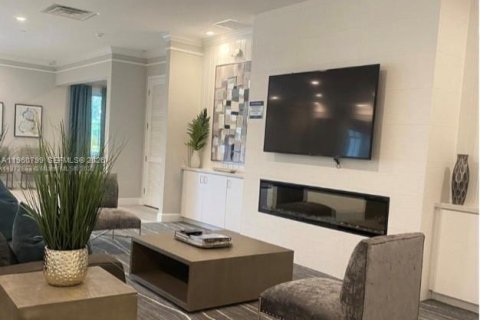 Снять в аренду виллу или дом в Дирфилд-Бич, Флорида 4 спальни, 202.9м2, № 2022014 - фото 15