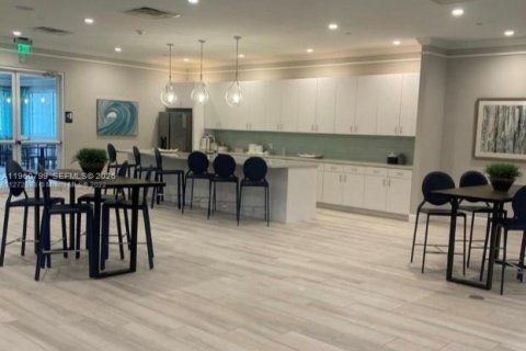 Снять в аренду виллу или дом в Дирфилд-Бич, Флорида 4 спальни, 202.9м2, № 2022014 - фото 17