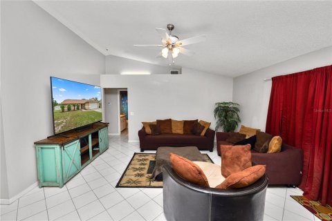 Casa en venta en Lakeland, Florida, 3 dormitorios, 157.56 m2 № 1832801 - foto 9