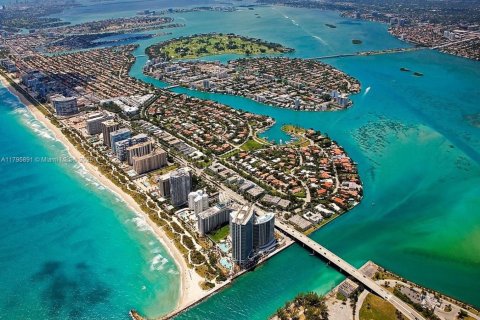 Condo in Bal Harbour, Florida, 2 bedrooms  № 1864828 - photo 30