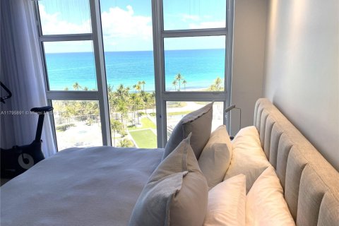 Condo in Bal Harbour, Florida, 2 bedrooms  № 1864828 - photo 12