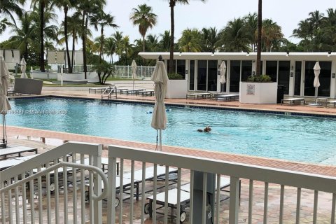 Condo in Bal Harbour, Florida, 2 bedrooms  № 1864828 - photo 29