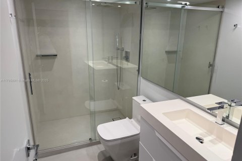 Condo in Bal Harbour, Florida, 2 bedrooms  № 1864828 - photo 10