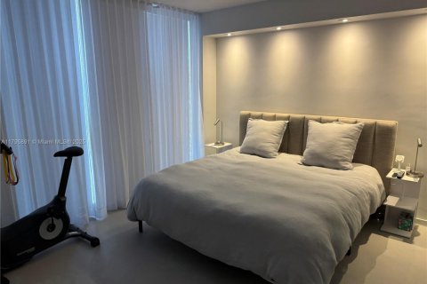 Condo in Bal Harbour, Florida, 2 bedrooms  № 1864828 - photo 11