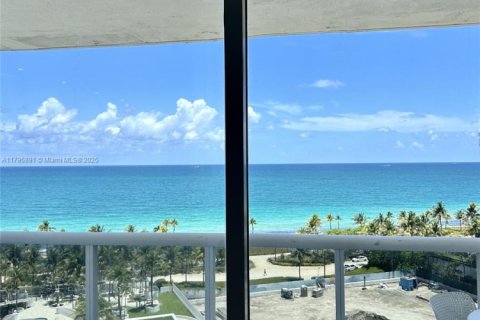 Condo in Bal Harbour, Florida, 2 bedrooms  № 1864828 - photo 4