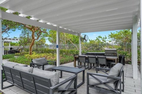 Condominio en venta en Key Biscayne, Florida, 3 dormitorios, 125.42 m2 № 1932973 - foto 14