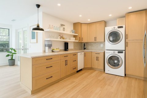 Copropriété à vendre à Key Biscayne, Floride: 3 chambres, 125.42 m2 № 1932973 - photo 6