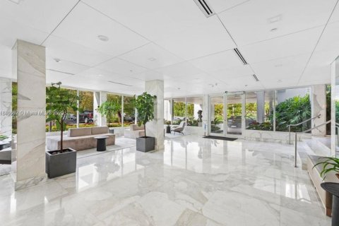 Condominio en venta en Key Biscayne, Florida, 3 dormitorios, 125.42 m2 № 1932973 - foto 16