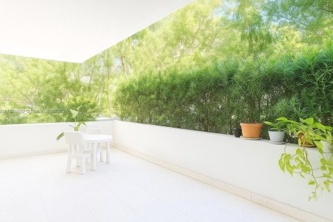 Copropriété à vendre à Key Biscayne, Floride: 3 chambres, 125.42 m2 № 1932973 - photo 2