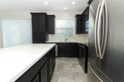 Townhouse in Orlando, Florida 3 bedrooms, 151.8 sq.m. № 1529320 - photo 4