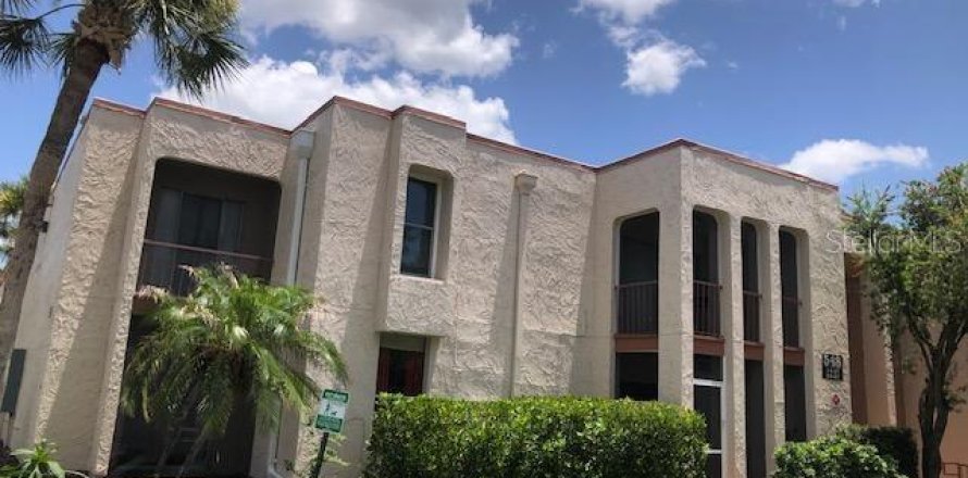 Condo in Altamonte Springs, Florida, 2 bedrooms № 2198602