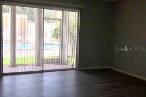 Condo in Altamonte Springs, Florida, 2 bedrooms № 2198602 - photo 6