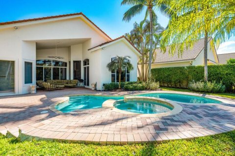 House in Wellington, Florida 4 bedrooms, 281.87 sq.m. № 2158335 - photo 17