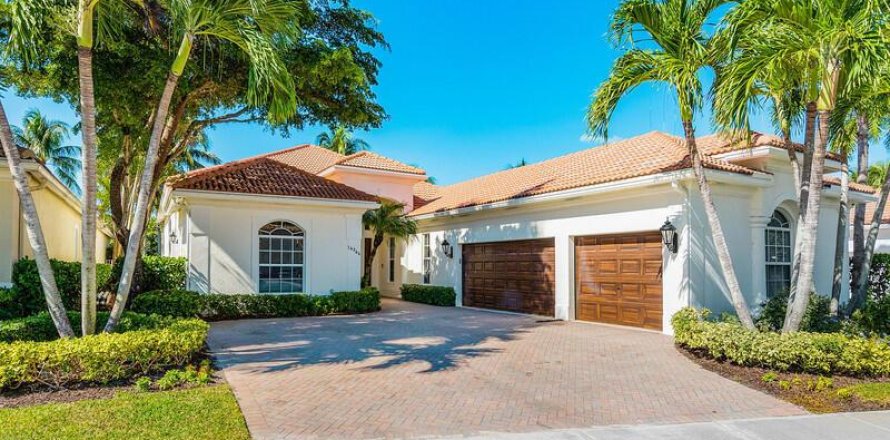 House in Wellington, Florida 4 bedrooms, 281.87 sq.m. № 2158335