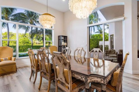House in Wellington, Florida 4 bedrooms, 281.87 sq.m. № 2158335 - photo 20
