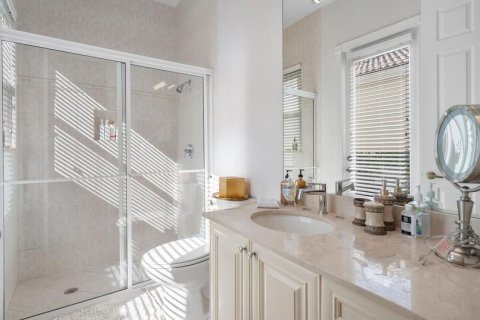 House in Wellington, Florida 4 bedrooms, 281.87 sq.m. № 2158335 - photo 26