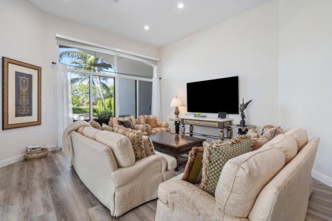 House in Wellington, Florida 4 bedrooms, 281.87 sq.m. № 2158335 - photo 9
