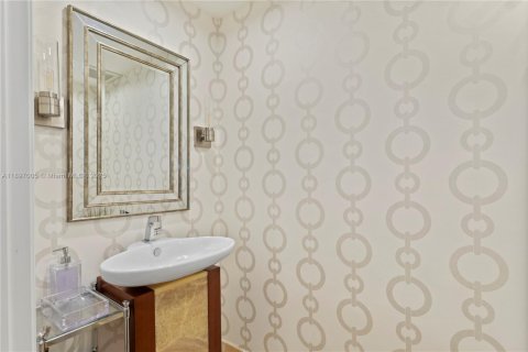 Condo in Aventura, Florida, 3 bedrooms  № 1948705 - photo 15
