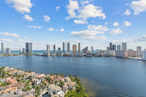 Condo in Aventura, Florida, 3 bedrooms  № 1948705 - photo 20