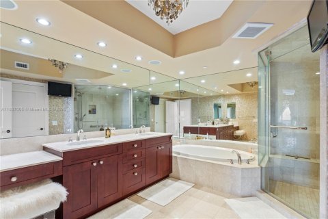 Condo in Aventura, Florida, 3 bedrooms  № 1948705 - photo 23