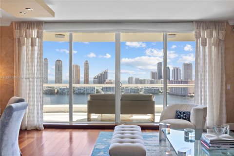 Condo in Aventura, Florida, 3 bedrooms  № 1948705 - photo 12