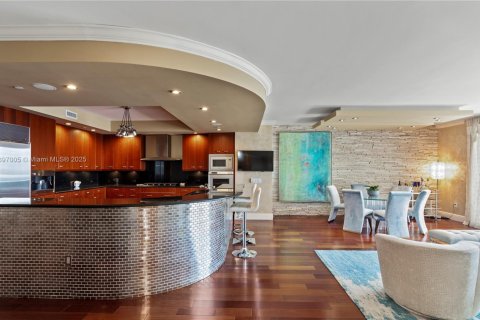 Condo in Aventura, Florida, 3 bedrooms  № 1948705 - photo 9
