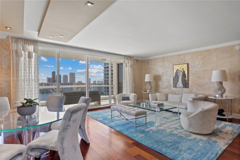 Condo in Aventura, Florida, 3 bedrooms  № 1948705 - photo 13