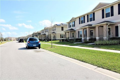 Townhouse in Kissimmee, Florida 3 bedrooms, 150.87 sq.m. № 2201467 - photo 2