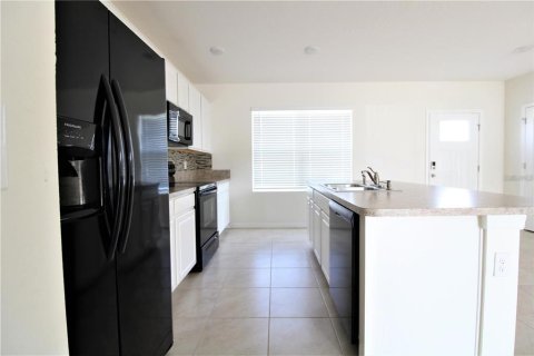 Townhouse in Kissimmee, Florida 3 bedrooms, 150.87 sq.m. № 2201467 - photo 8
