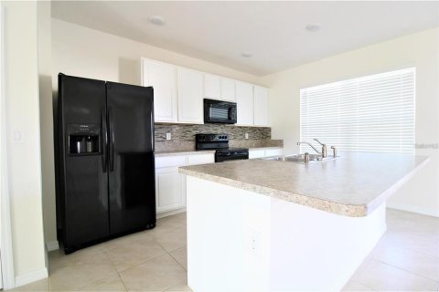 Townhouse in Kissimmee, Florida 3 bedrooms, 150.87 sq.m. № 2201467 - photo 7