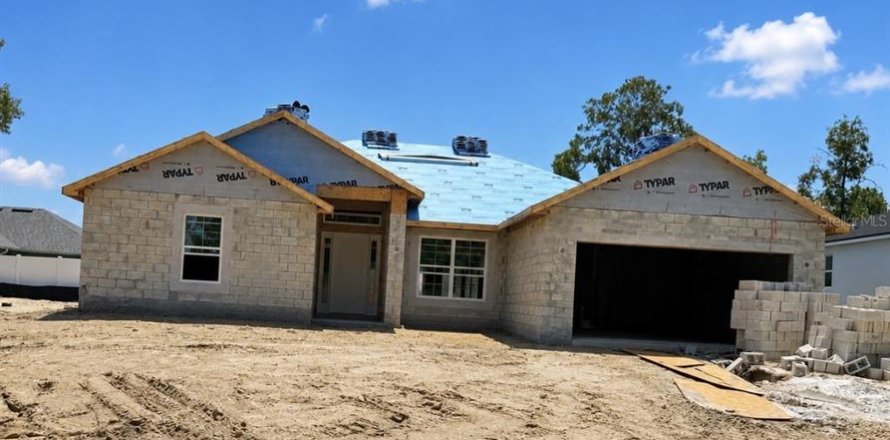 Villa ou maison à Citrus Springs, Floride 4 chambres, 196.67 m2 № 2234810