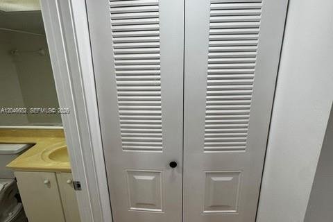 Copropriété à louer à Pembroke Pines, Floride: 2 chambres, 110.74 m2 № 2243132 - photo 18