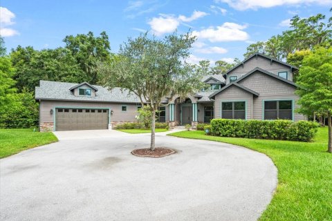 House in Odessa, Florida 4 bedrooms, 425.59 sq.m. № 1904018 - photo 8