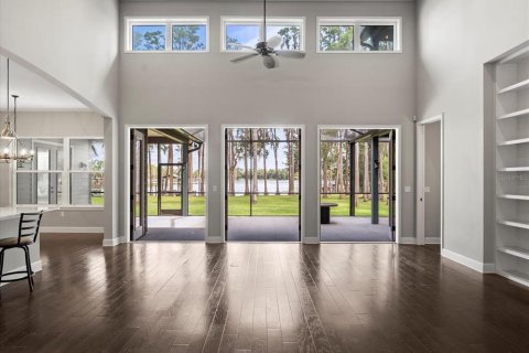 House in Odessa, Florida 4 bedrooms, 425.59 sq.m. № 1904018 - photo 14