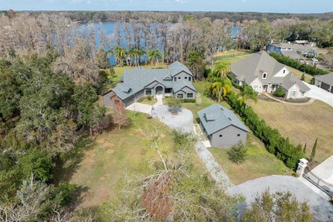 House in Odessa, Florida 4 bedrooms, 425.59 sq.m. № 1904018 - photo 1