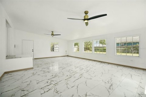 House in Orlando, Florida 4 bedrooms, 251.95 sq.m. № 1900587 - photo 19