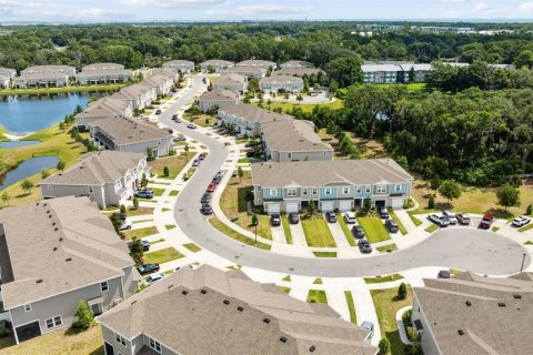 Townhouse in Jacksonville, Florida 3 bedrooms, 154.22 sq.m. № 1810560 - photo 8