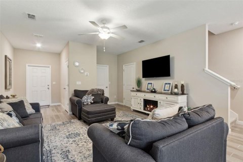Townhouse in Jacksonville, Florida 3 bedrooms, 154.22 sq.m. № 1810560 - photo 27