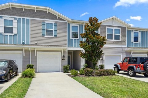 Townhouse in Jacksonville, Florida 3 bedrooms, 154.22 sq.m. № 1810560 - photo 2