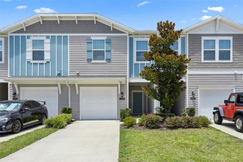 Townhouse in Jacksonville, Florida 3 bedrooms, 154.22 sq.m. № 1810560 - photo 1