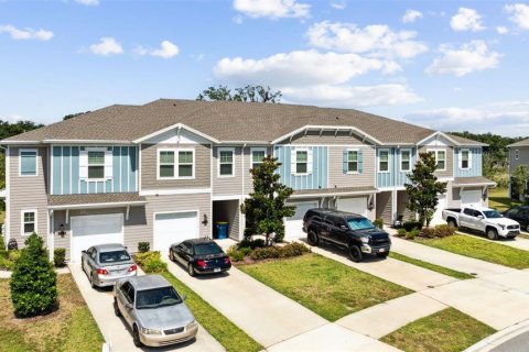 Townhouse in Jacksonville, Florida 3 bedrooms, 154.22 sq.m. № 1810560 - photo 12