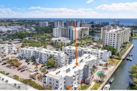 Condominio en venta en Pompano Beach, Florida, 2 dormitorios, 84.54 m2 № 1958297 - foto 11