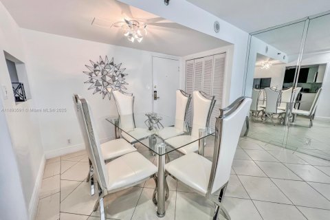 Appartement à louer à Miami Beach, Floride: 2 chambres, 89.19 m2 № 2169829 - photo 6